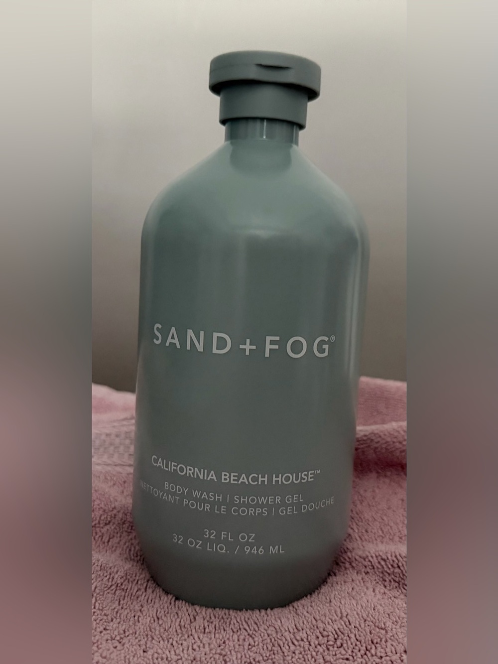 ✨New✨ Sand + Fog: California Beach House Body Wash/Shower Gel- 946mL